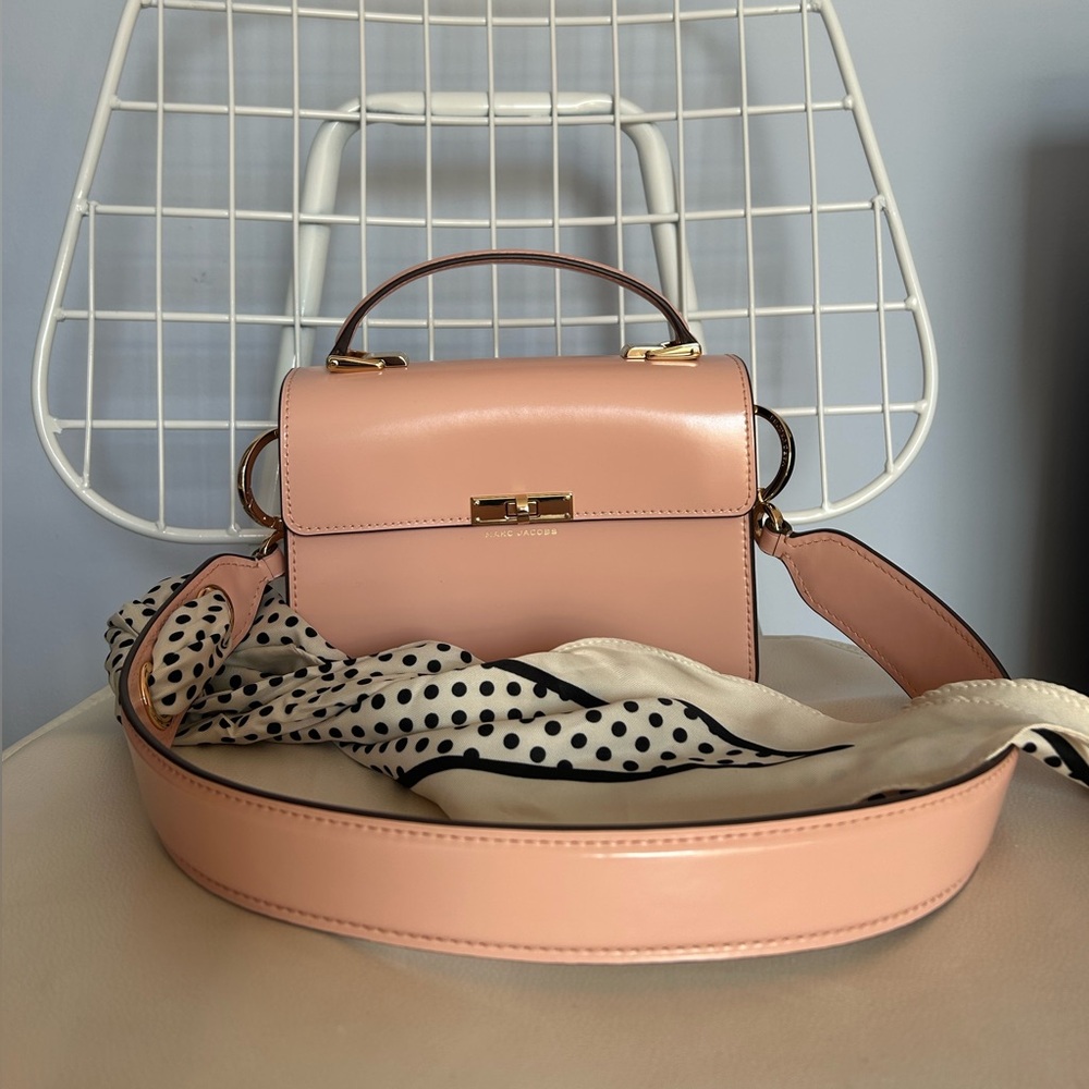 Marc Jacobs Downtown Top Handle Bag in Pink Leather with Scarf - Picture 2 of 10